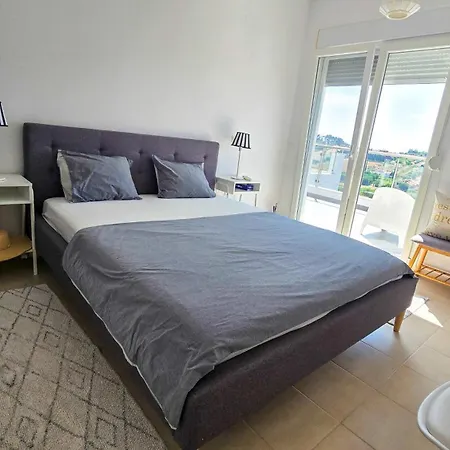 Fourka Vista Retreat - Sea View 3 Bdrm