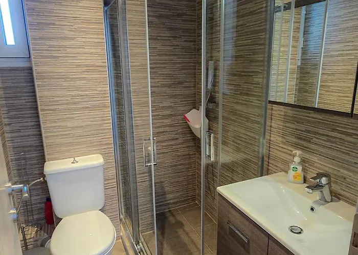 Fourka Vista Retreat - Sea View 3 Bdrm