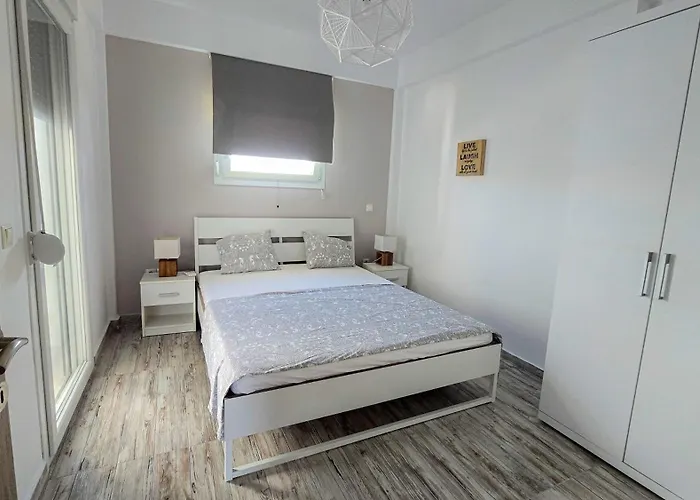 Feriehus Fourka Vista Retreat - Sea View 3 Bdrm *