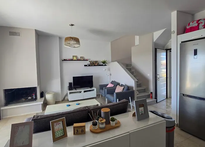 Fourka Vista Retreat - Sea View 3 Bdrm Feriehus Skála Foúrkas